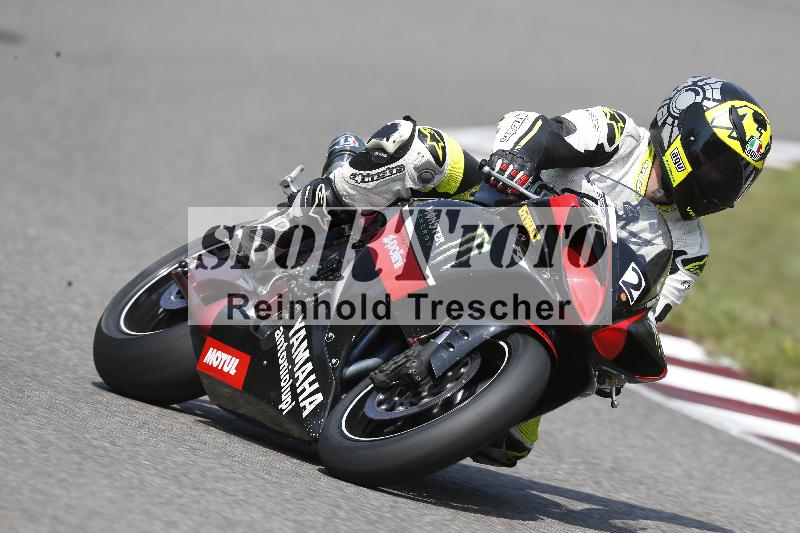 Archiv-2025/49 26.08.2025 Cornu Master School ADR/rot-rouge/2